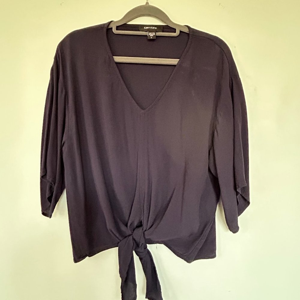 Karen Kane tie in front  short sleave navy Blouse